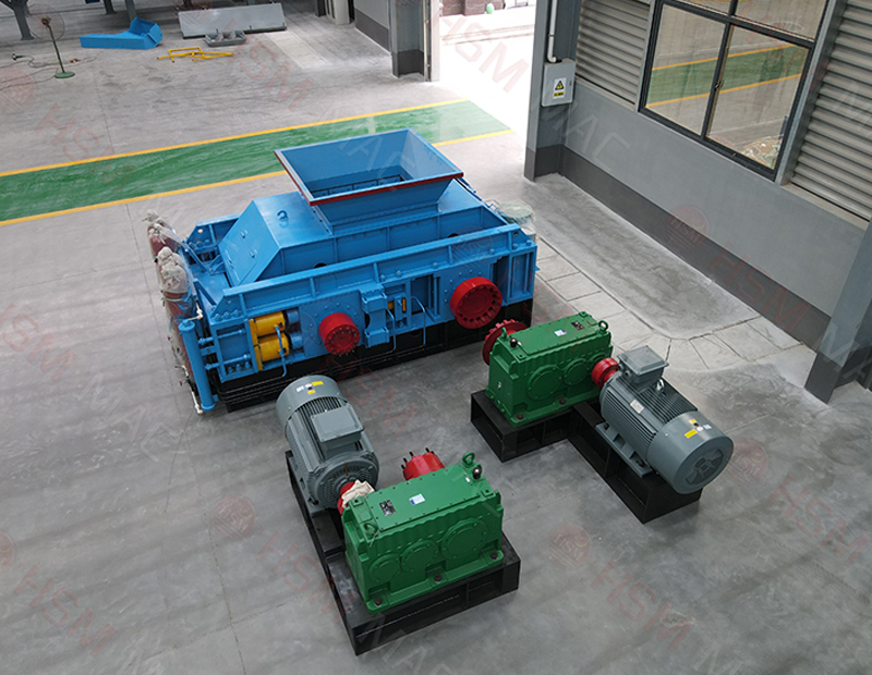 液壓超細破碎對輥機出料細膩，粒度可控，滿足細料加工需求