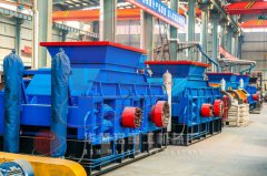 破碎河卵石、鵝卵石、青石選擇哪種機(jī)器好呢